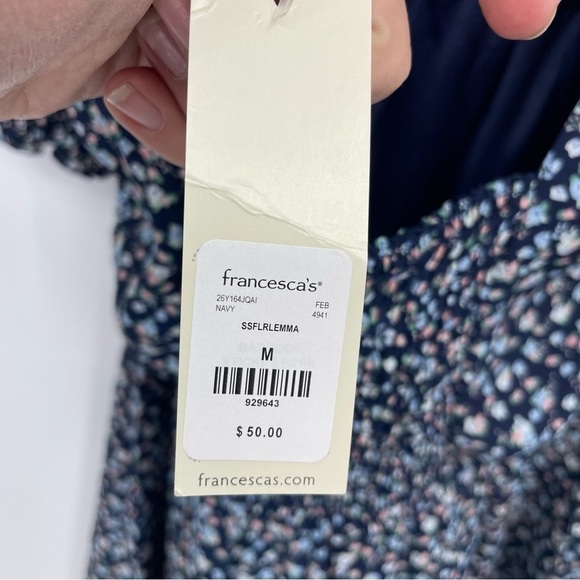 NWT francescas Trixxi Floral Romper navy puff sleeve sz M - Picture 4 of 9